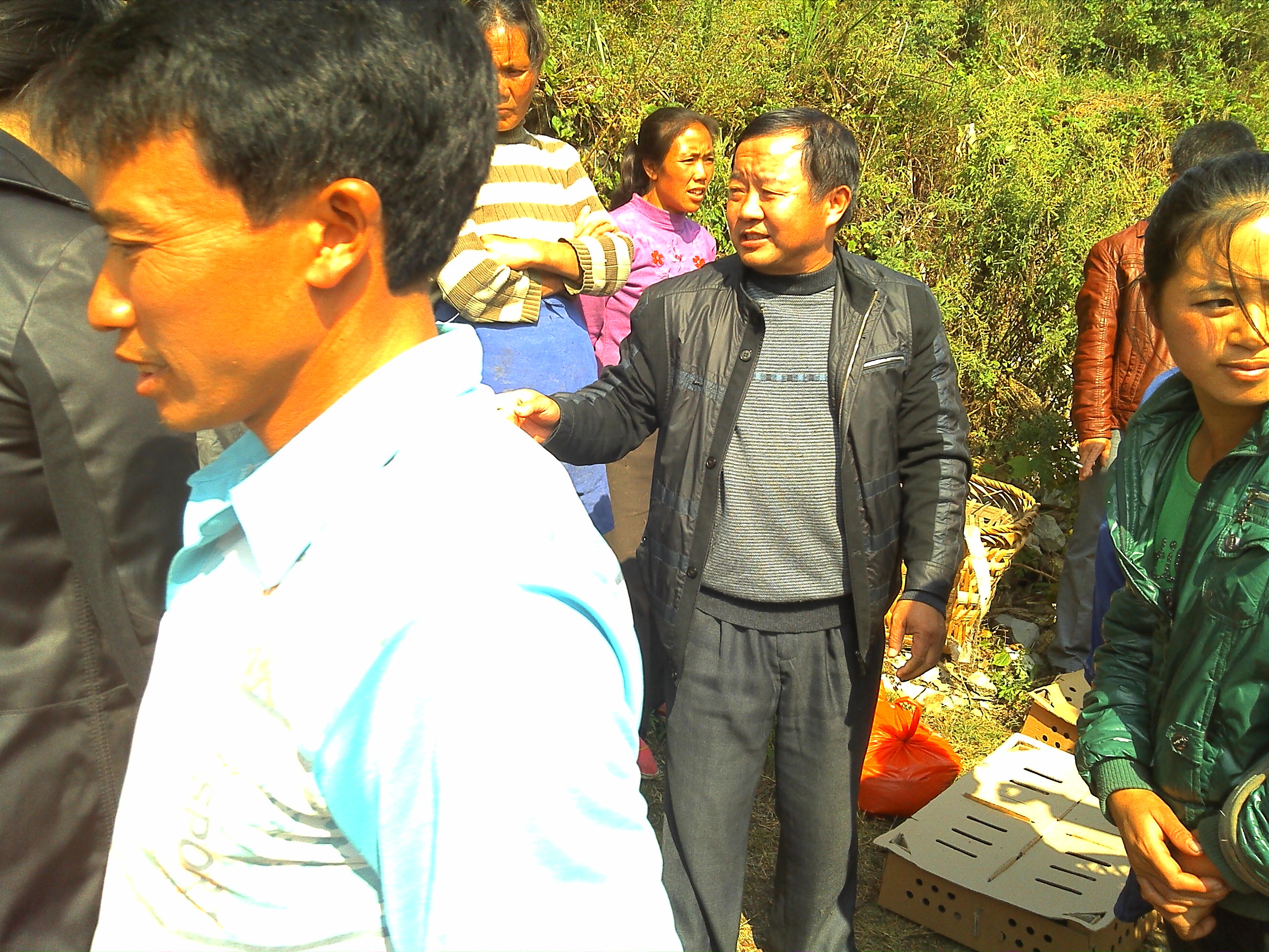 贵州大学动物科学学院、科技学院、后勤集团到贞丰县开展“四帮四促”活动场景一